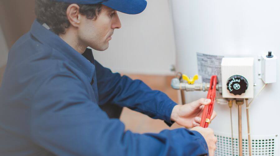 Local tankless water heater installation in Farmland, IN